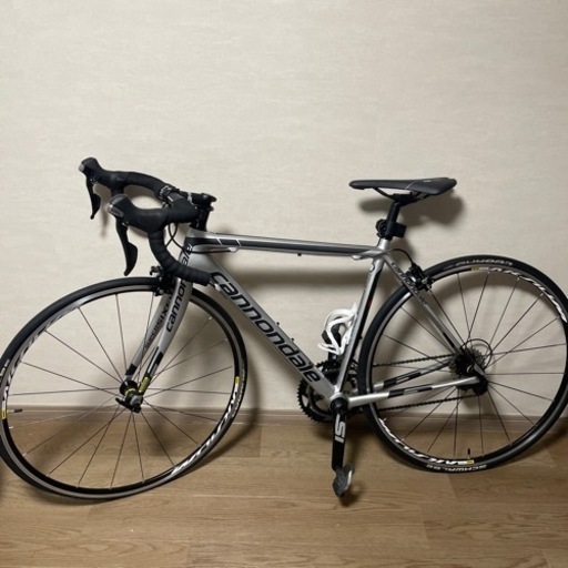 キャノンデールのロードバイク