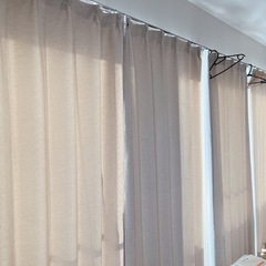 カーテンの画像