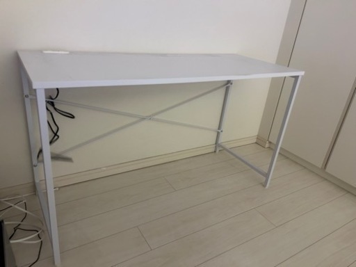 美品　パソコンデスク