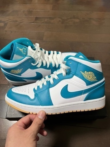 エア ジョーダン 1 MID DQ8426-400