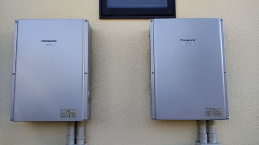 Panasonicマルチストリング型パワーコンディショナ 屋外用２台　その他付属