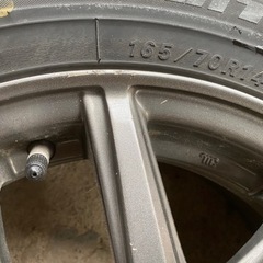 アルミホイールつき　スタッドレスタイヤ　165/70R14 81Q 4本セットトヨタパッソで使用　写真続きの画像