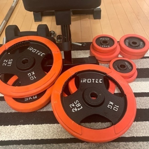 ベンチプレス ダンベル 最大65kg 筋トレ