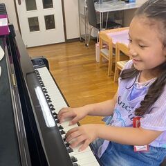 ベビー英語リトミック・子どものピアノ・大人のケンハモ体験会受付中！　の画像