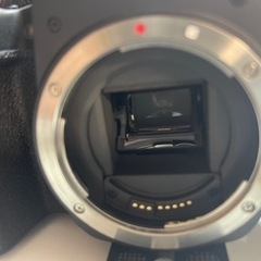 メルカリ最安値Canon 一眼レフカメラ　EOS Kiss x10i新品購入1ヶ月経過の画像
