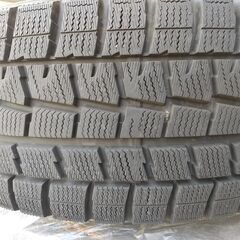 スタッドレスタイヤ（WINTERMAX 225/60R17）譲ります。値下げしました。の画像