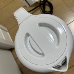 電気ケトル　YAMAZENの画像