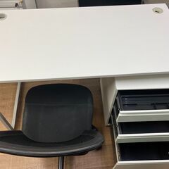 オフィス家具 オフィスチェア 椅子 ブラックの画像