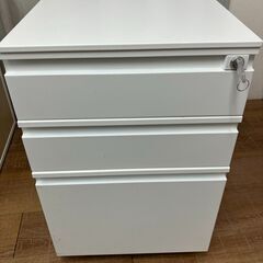 【５００円お得！】オフィスデスク オフィスチェア 鍵付きキャビネット ３点セットの画像