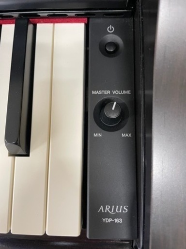 YDP-163R〈ARIUS〉アリウス　 美品電子ピアノ【YAMAHA】ヤマハ　2018年製高低椅子付き、配送可能 