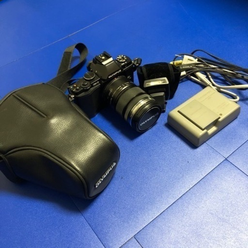 【格安ジャンク！】OLYMPUS OM-D EM-5 【ミラーレス一眼】