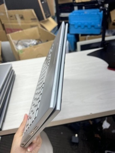 パソコン Laptop Nec 13 inch Ram 8 ,i5 Ssd 256