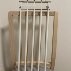 突っ張り棚　ニトリの画像