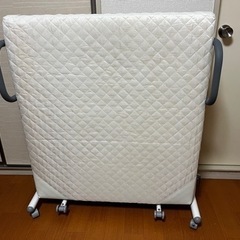 値下げしました　パイプ折りたたみベッド