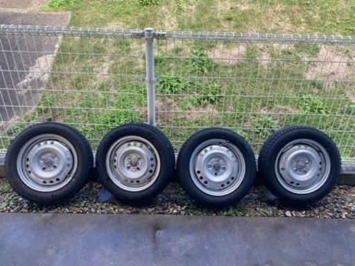 スタッドレスタイヤ　【成約済み】