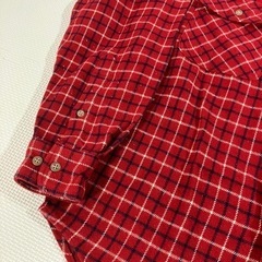 UNIQLO チェック柄シャツ　赤　の画像