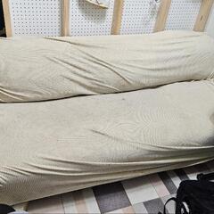 【無料】3人掛けソファ あげますの画像