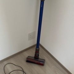 ダイソン Dyson V7 サイクロン式 コードレス掃除機 dyson SV11FFOLB 2018年モデルの画像