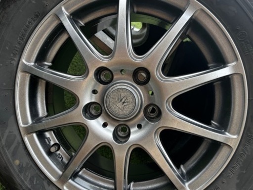 ★お引き渡し完了★ 15インチ195/65R15 スタッドレス BLIZZAK VRX アルミ付き