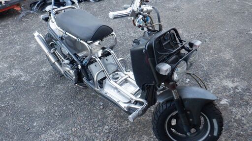 ズーマー50☆改造多数☆タンクカギ欠品の為現在不動です