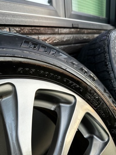 冬タイヤセット　205/60R16
