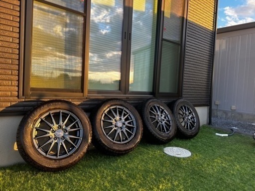 冬タイヤセット　215/60R16