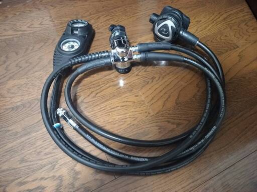 TUSAダイビングレギュレーター