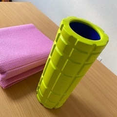 【お取引完了しました】ヨガマット、筋膜ローラーセットの画像