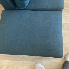 2人掛けソファ　オットマン付きの画像