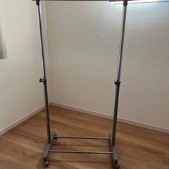 ハンガーラック