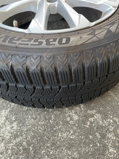 スタッドレスタイヤ（215/60R/16）4本セット