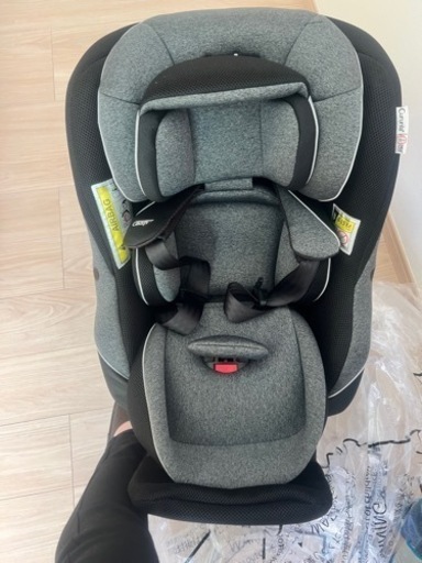 Apricaクルリラプラス360°チャイルドシート