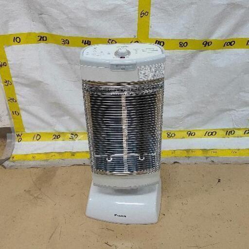 1202-015 ダイキン セラムヒート ERFT11SS-W 遠赤外線暖房機 電気ストーブ