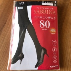SABRINAの黒タイツ(80デニール)
