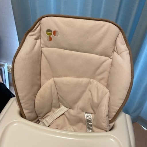 コンビ　ルシエス　オートスイング　電動ハイローチェア