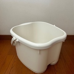 足湯バケツ バケツ フットバス 足ツボ付きの画像