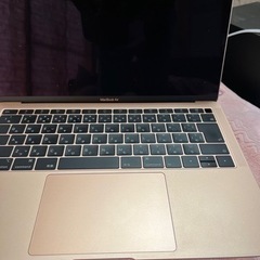 MacBook air13インチゴールド美品ネット決済配送可の画像