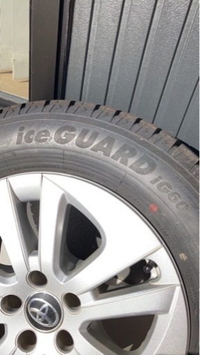 （取引中）195/65 15R  iceGUARD 4本　ホイール付き　（50プリウス純正）
