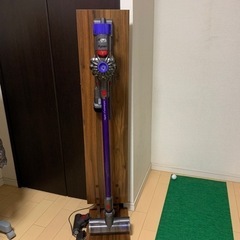 掃除機　ダイソン　v7   スタンド、ブラシのみ！の画像