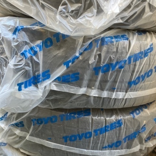 スタッドレスタイヤ　アルミホイールセット　ノートなどに