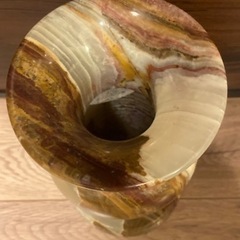 【受付中】 天然石 花瓶 花器 一輪挿し オブジェ 置物 インテリア 石 花 壺 の画像