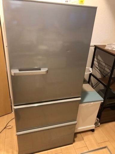 冷蔵庫売ります。