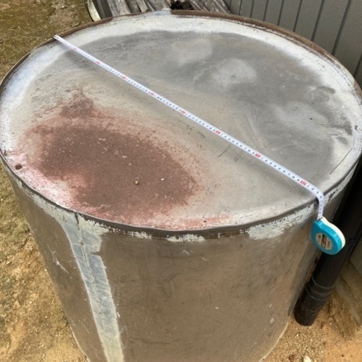 大型　桶　消毒桶　ステンレスだと思います