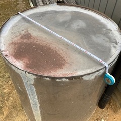 大型　桶　消毒桶　ステンレスだと思います