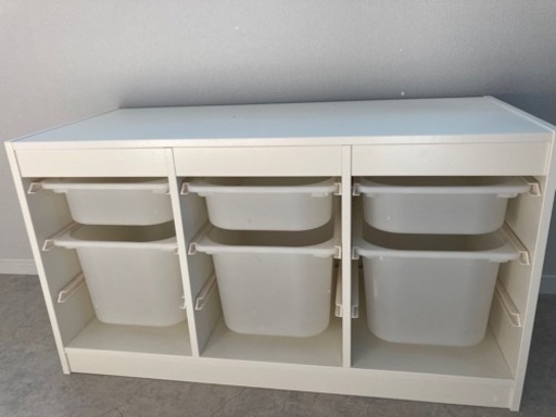 IKEA 収納棚　ケース付き