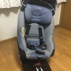 チャイルドシート売ります。
