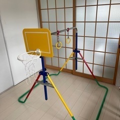 トイザらス　鉄棒
