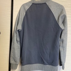 PUMA   上着の画像