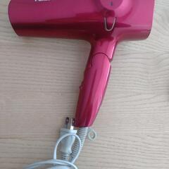 ヘアドライヤー（パナソニック
ナノケア EH-NA94）の画像
