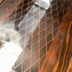 中古 重厚なテーブル 天然木 ガラス ご自身で運べる方のみの画像